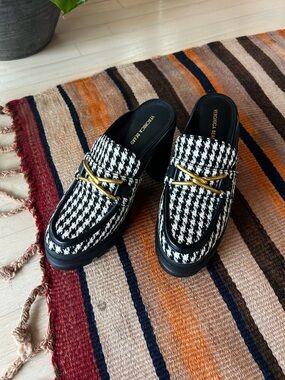NWT Veronica Beard Wynter Houndstooth Heeled Mule Loafers